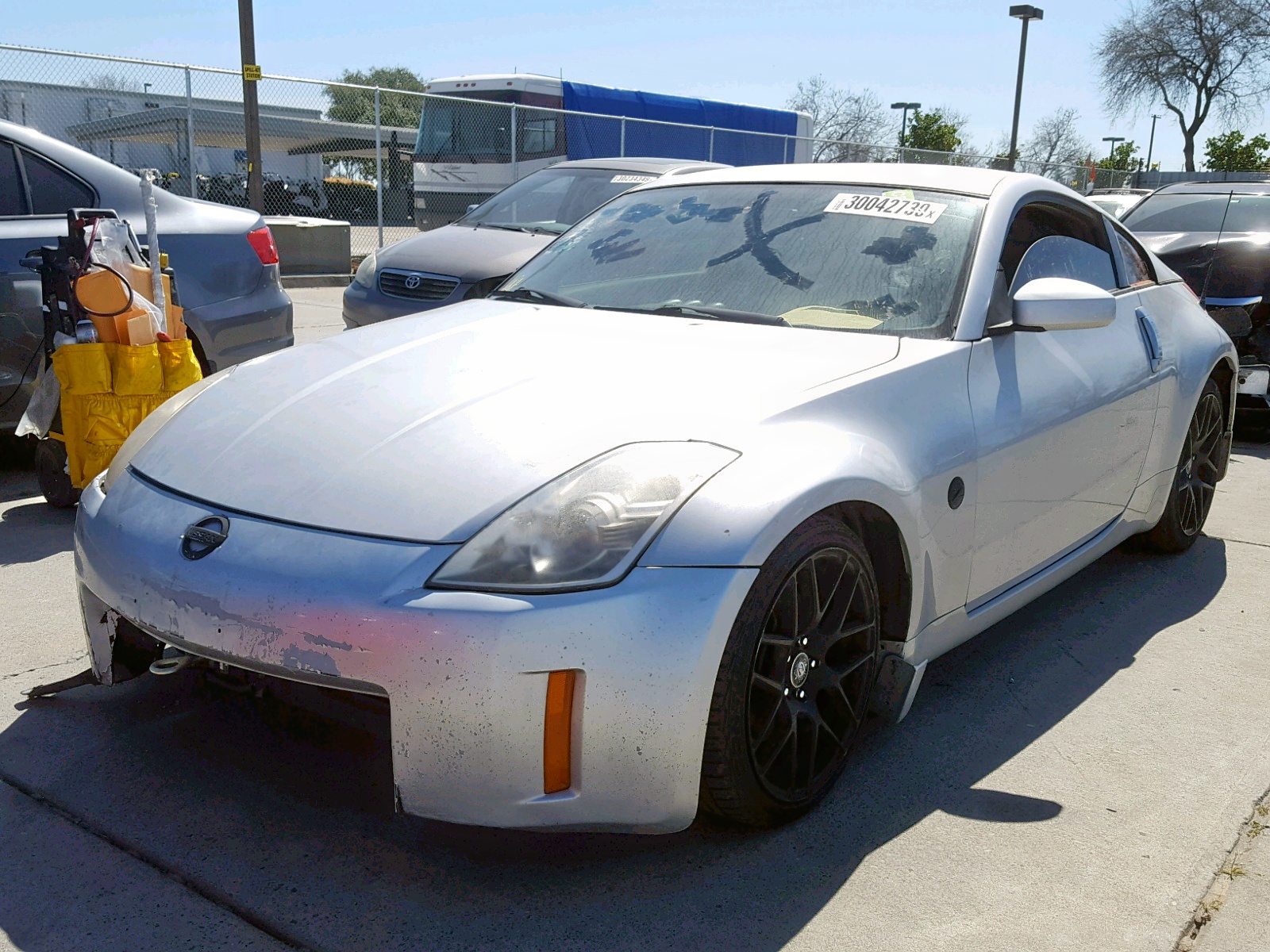 Damaged Nissan 350Z At Salvage Auction